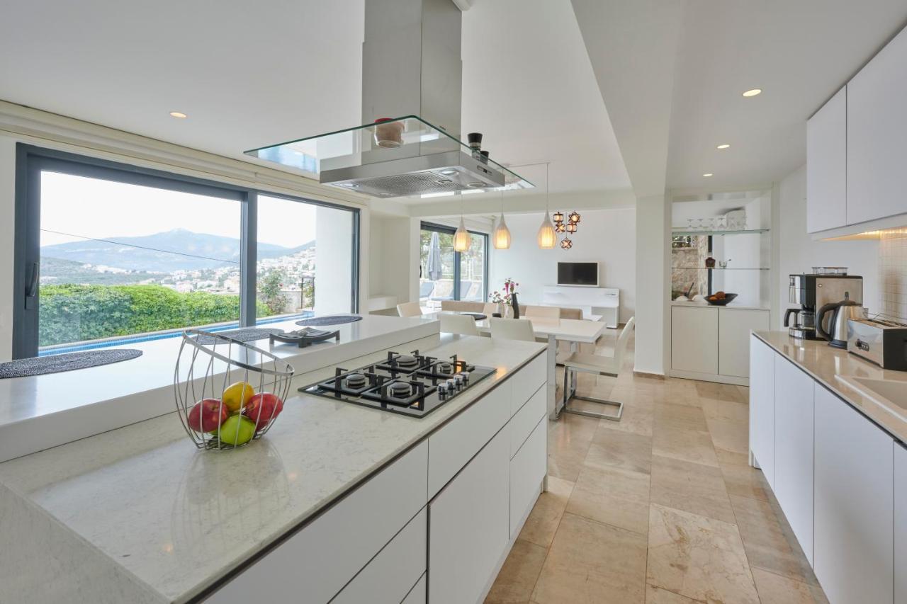 Luxus Villa Skyla Mit 5 Schlafzimmern & Meer-Blick Kaş Extérieur photo