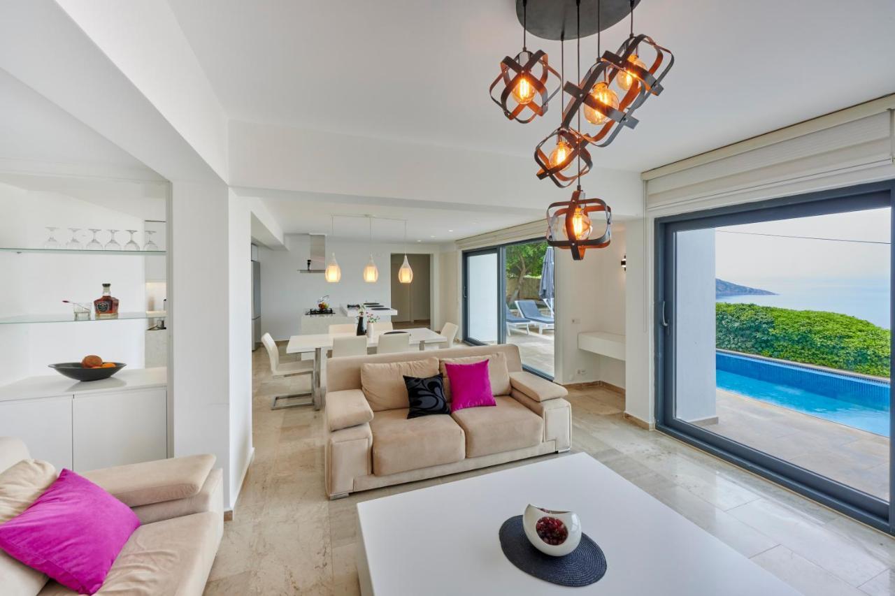 Luxus Villa Skyla Mit 5 Schlafzimmern & Meer-Blick Kaş Extérieur photo